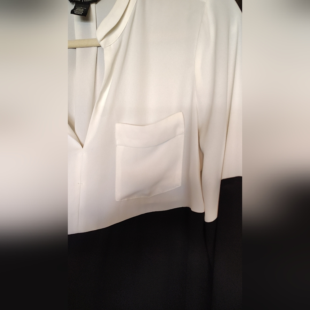 🖤 White House Black Market Contrast Blouse - Picture 2 of 6
